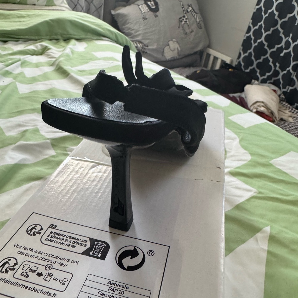 Black VR Headset
